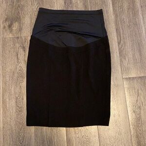 Short black maternity skirt